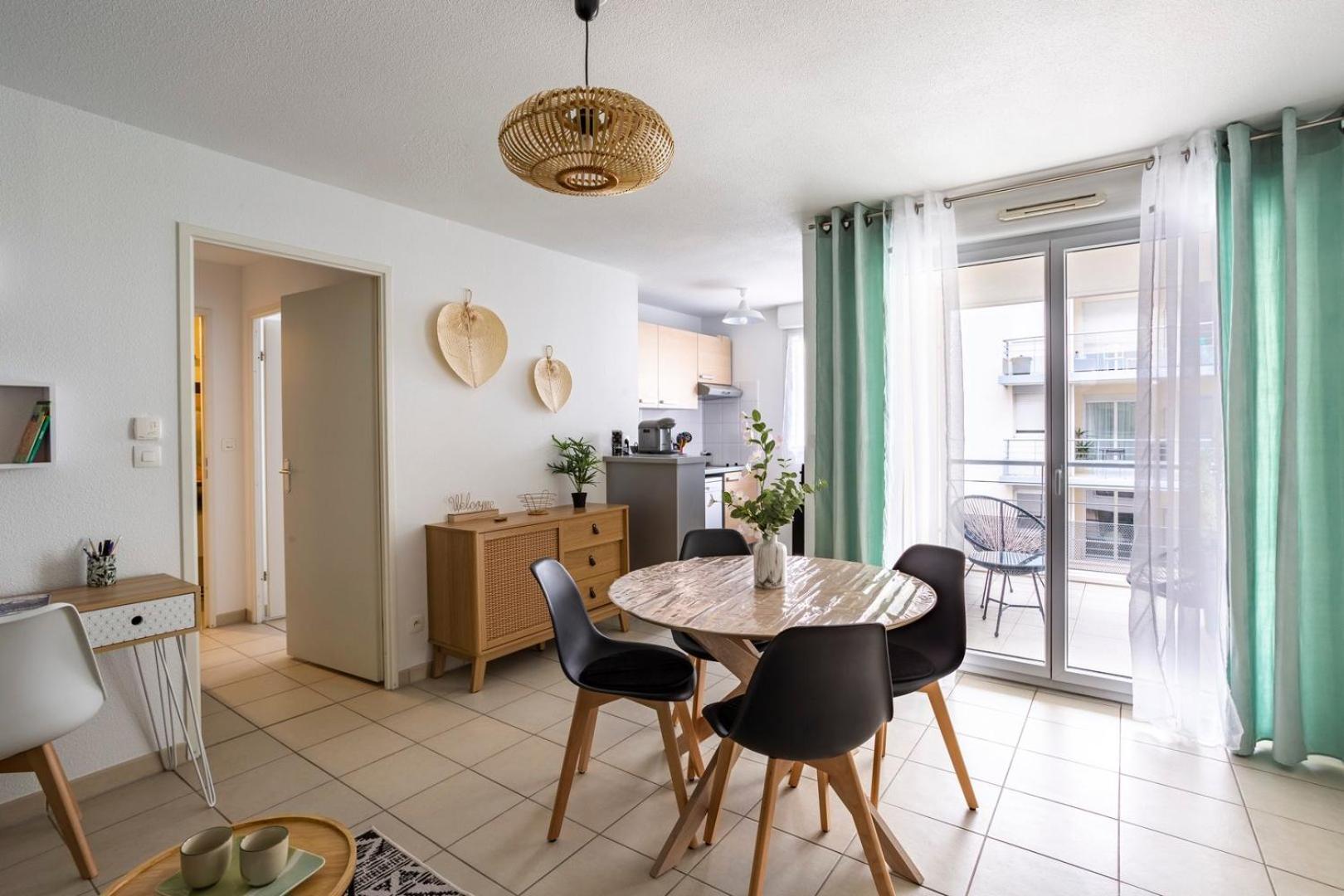 Le Sevigne - Cosy Et Calme - Balcon Et Parking Apartment เซซง เซวินเญ ภายนอก รูปภาพ